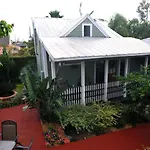 Five Continents Bed And Breakfast