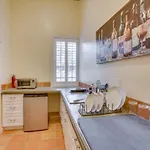 Cozy Getaway Near Magazine Street! Apartment *