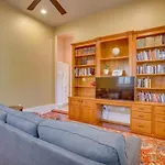 Apartment Cozy Getaway Near Magazine Street!