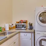 Cozy Getaway Near Magazine Street! Apartment New Orleans