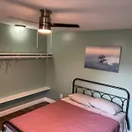 Cottage Close To French Quarters