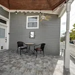 Lovely 4 Bedroom Uptown New Orleans Magazine St