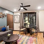 Apartment The Pelican By Hosteeva New Orleans