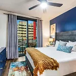 Apartment The Pelican By Hosteeva New Orleans