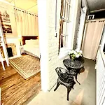 Fleur De Lis Mansion 4*