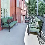 Plaza Suites Downtown New Orleans