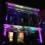 Fleur De Lis Mansion