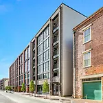 Apartment The Pelican By Hosteeva New Orleans