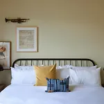 Constance Lofts By Black Swan *
