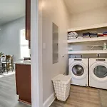 2 Mi To French Quarter: Walkable Nola Holiday home New Orleans