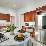 Holiday home 2 Mi To French Quarter: Walkable Nola New Orleans