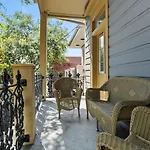 Historic Streetcar Inn