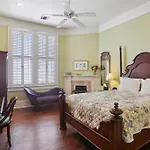 Maison Perrier Bed & Breakfast 4*