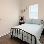 Charming 2Br! Close To Fq & Bourbon St.