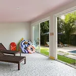 Gorgeous Backyard Pool 2Bd Midcity Retreat