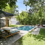 Gorgeous Backyard Pool 2Bd Midcity Retreat
