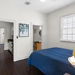 Stylish Creole Cottage 1 Bd Home Central Location