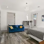 Spacious Mid 1bd On The Canal Streetcar Line