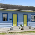Stylish Creole Cottage 1 Bd Home Central Location