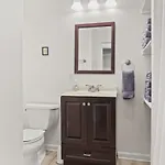 Pristine And Comfy Mid-city 2bd 1ba Apartment