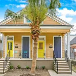 5Bed Streetcar Retreat W Outdoor Entertaining