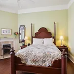 Bed & Breakfast Maison Perrier New Orleans