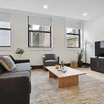 Roami At 714 Canal
