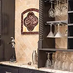 Lakefront 3Br W Balconies Near French Qtr