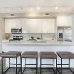 2Br Spacious Condos Downtown New Orleans