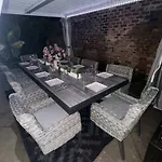 5 Bedroom - Sleeps 8! Steps From Bourbon Street! 3* New Orleans