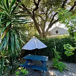 One Bedroom Apartment With Hot Tub 2 Blocks To Magazine Street