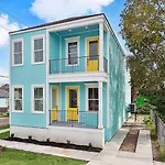 Nola Getaway Holiday home *