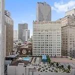 Blissful View With Small Rooftop Pool And Gym Near French Quarter, Seanger, Super Dome, Restaurants, Casino And More
