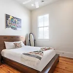 Fabulous With Views Apartment *