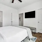 Charming Nola Oasis Apartment New Orleans
