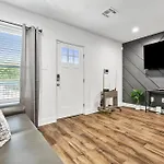 Charming Nola Oasis