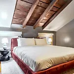 Bonsoir 4*