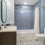 Bonsoir 4*