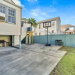 Historic Uptown Home W Gated Parking & Backyard
