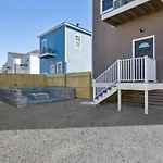 Brand New 5Br, Outdoor Seating, Parking