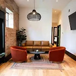 Charming 4 Bed 3 Bath Suite With Pool Great Location New Orleans
