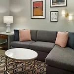 Courtyard By Marriott French Quarter/iberville Hotel
