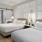Courtyard By Marriott French Quarter/iberville New Orleans