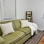 New Apartment Walk To Superdome & Near Canal St