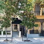 The Streetcar Historic Hotel
