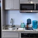 Claiborne Historic Guest House-Economy Rear Unit