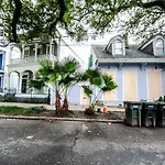 Governors Mansion 5 Bedroom-3 Bath