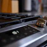 Governors Apartment - 2 Bedroom - Steps To Fq