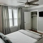 Apartment Renovated Charming 2br Close To French Quarter *