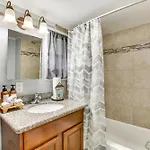 Holiday home Walk To Magazine St: Nola House In Irish Channel!